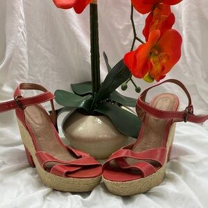 Elegant Red Wedge Sandals